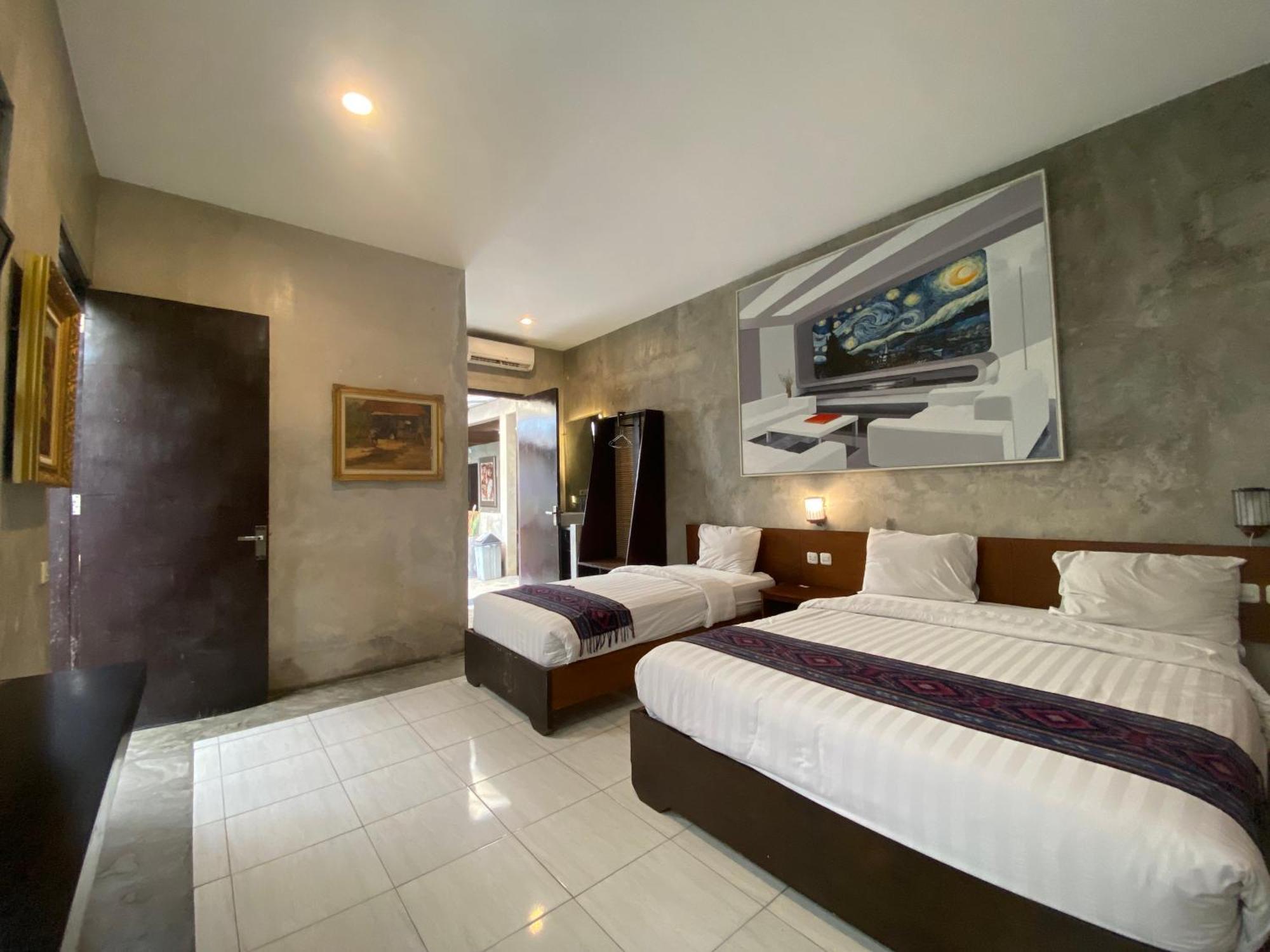 Watu Agung Guest House มาเกอลัง ภายนอก รูปภาพ