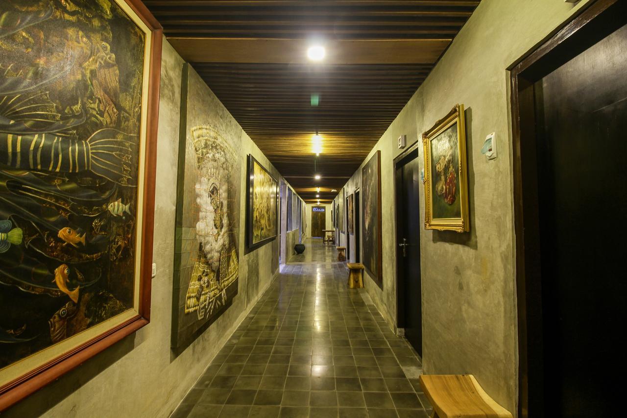 Watu Agung Guest House มาเกอลัง ภายนอก รูปภาพ
