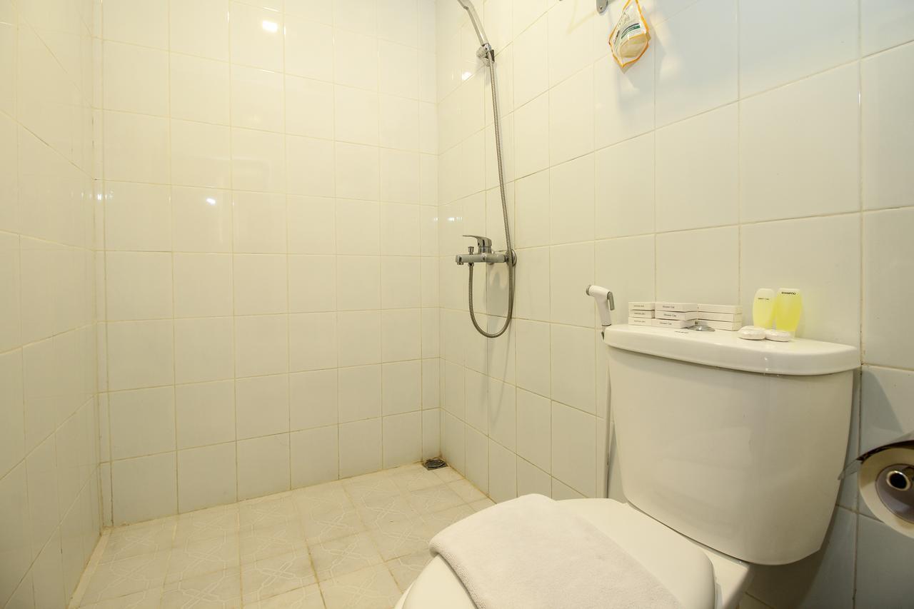 Watu Agung Guest House มาเกอลัง ภายนอก รูปภาพ